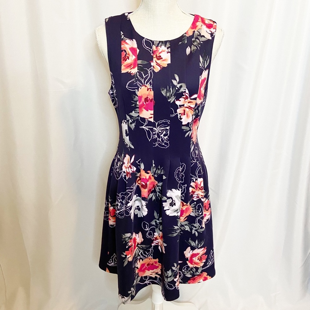 EUC Jessica H. Sun Dress with Pockets - Size 10